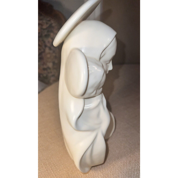 Virgin Mary &Jesus Bisque Porcelain 10" Figurine--Vintage and Beautiful - Picture 4 of 11